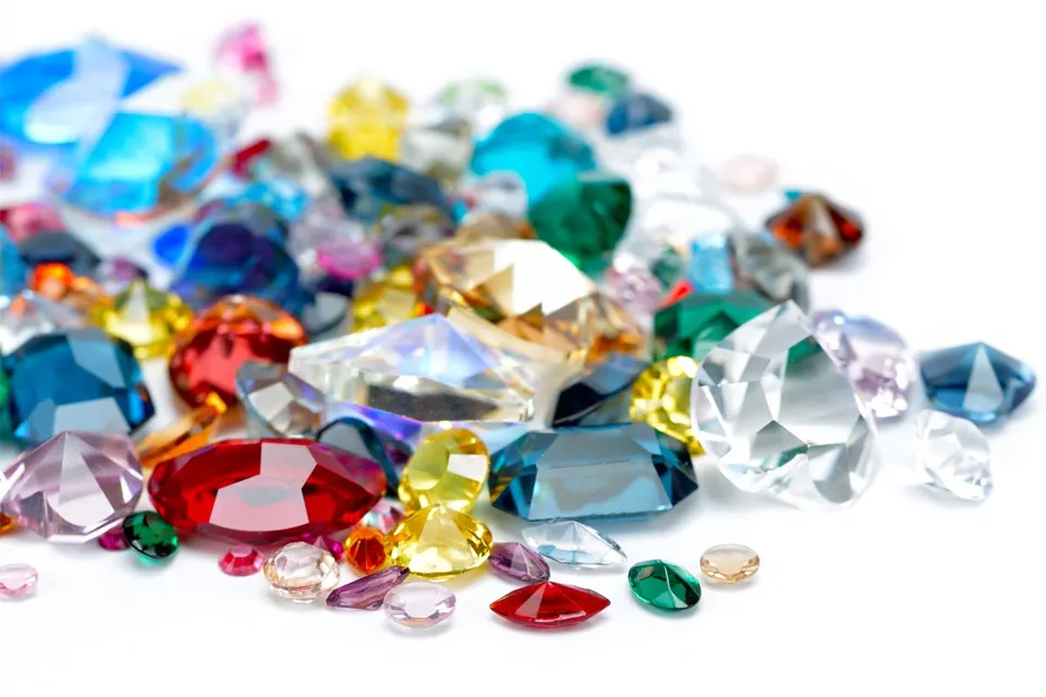 Birthstones Guide by Month Birthstones Guide by Month